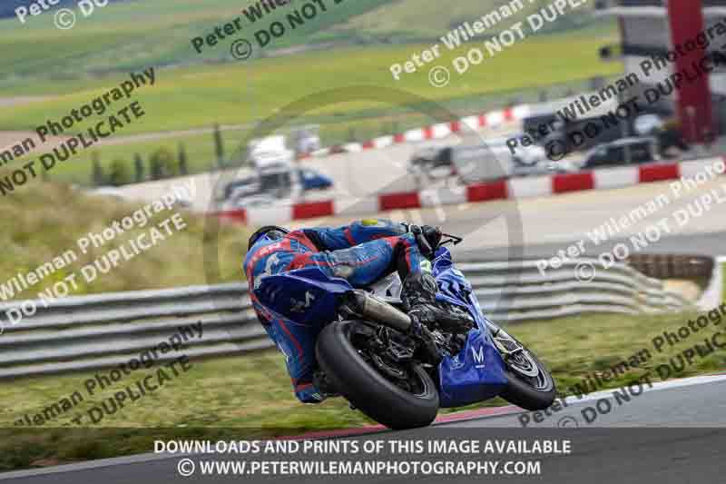 cadwell no limits trackday;cadwell park;cadwell park photographs;cadwell trackday photographs;enduro digital images;event digital images;eventdigitalimages;navarra;no limits trackdays;peter wileman photography;racing digital images;trackday digital images;trackday photos